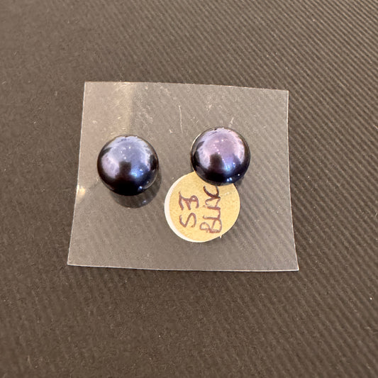 Black Gold Ear Studs (S3)